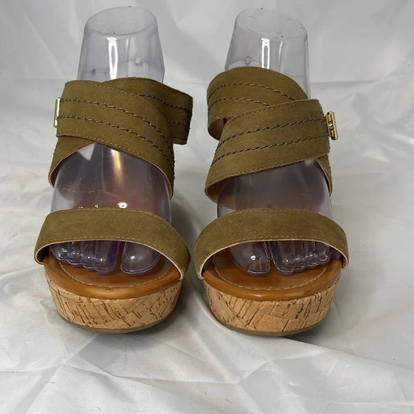 TOMMY HILFIGER Mili Platform Wedge Sandals Olive Green Suede Leather Gold 10 - Picture 3 of 13